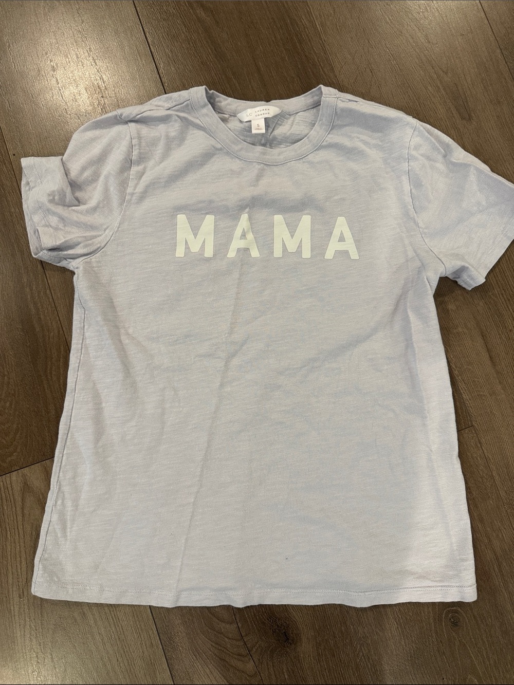 LC Lauren Conrad 'MAMA' Graphic Tee in Light purple